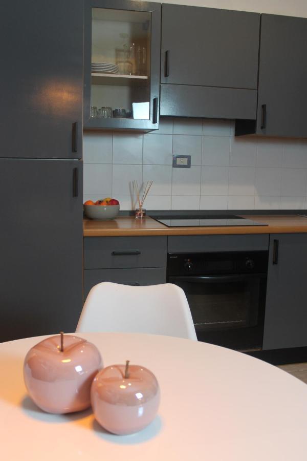 Appartamento Perini เตรนโต ภายนอก รูปภาพ